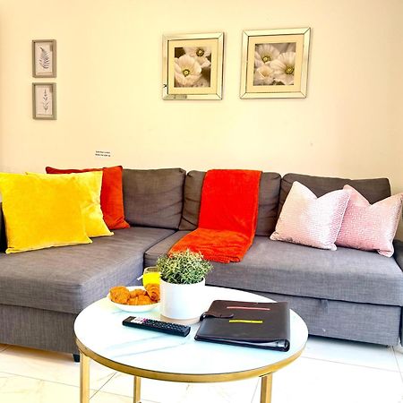 Panorama House, Luxury 2-Bedroom Apartment 2 Кидлингтън Екстериор снимка