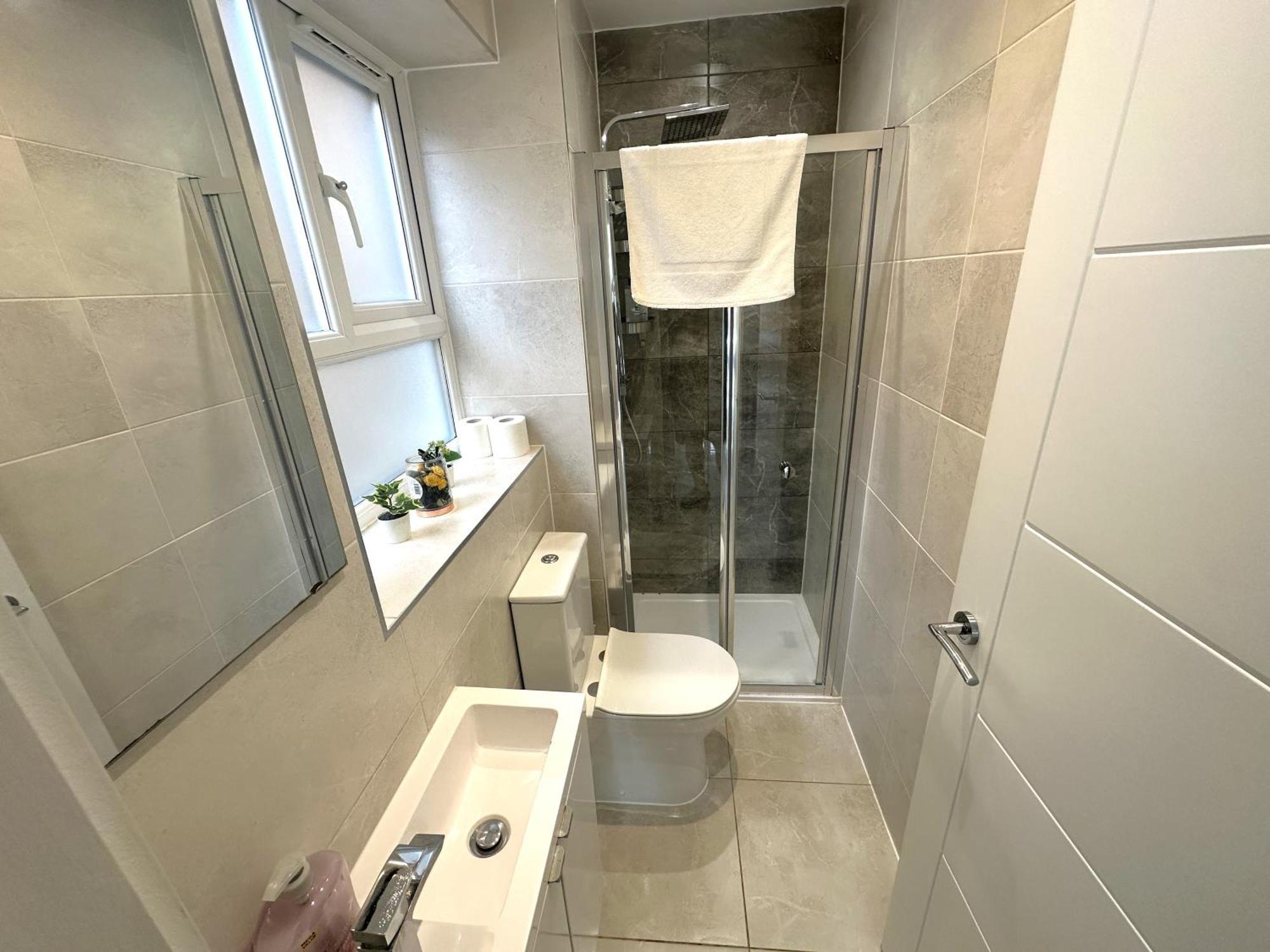Panorama House, Luxury 2-Bedroom Apartment 2 Кидлингтън Екстериор снимка