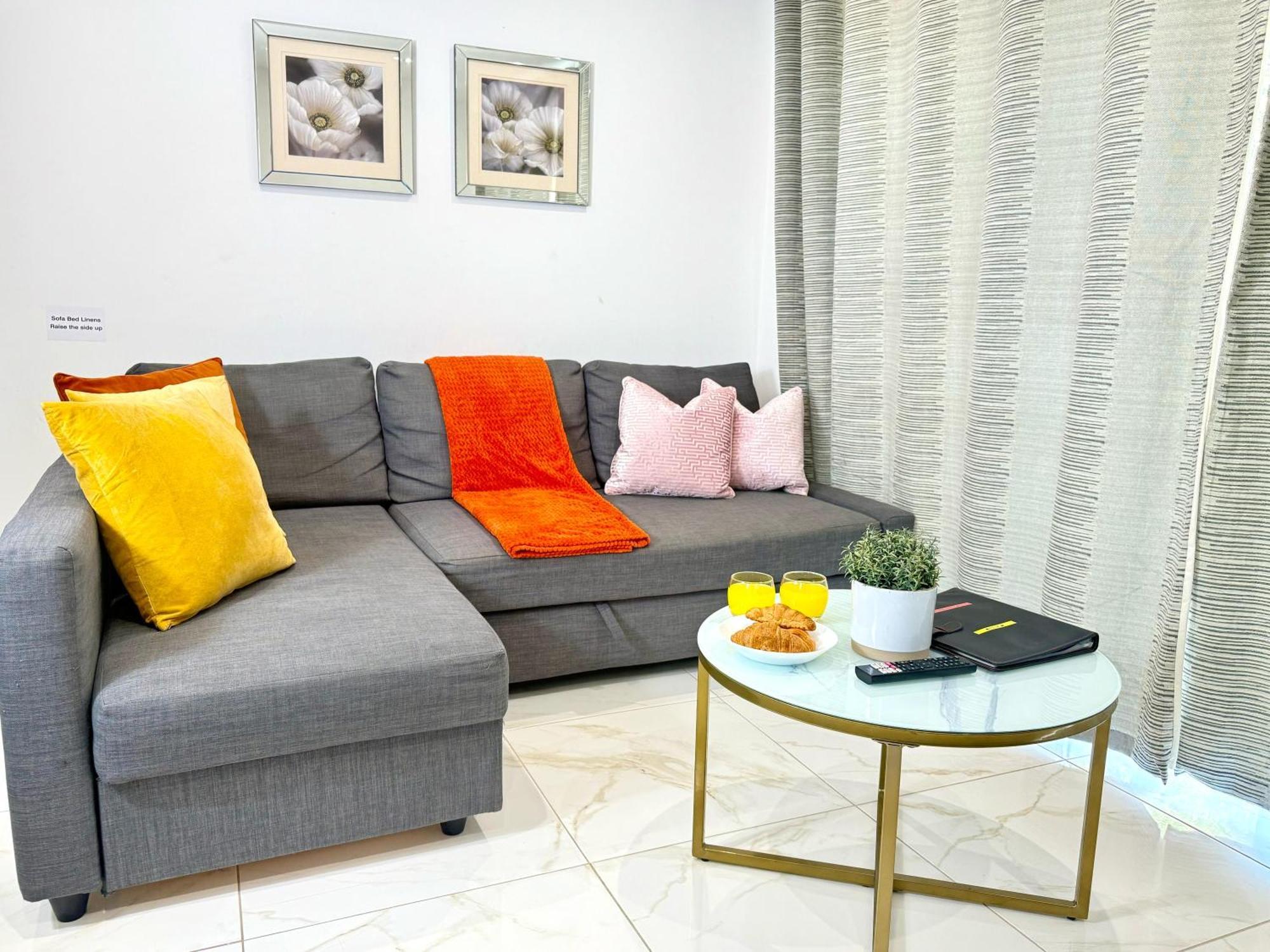 Panorama House, Luxury 2-Bedroom Apartment 2 Кидлингтън Екстериор снимка